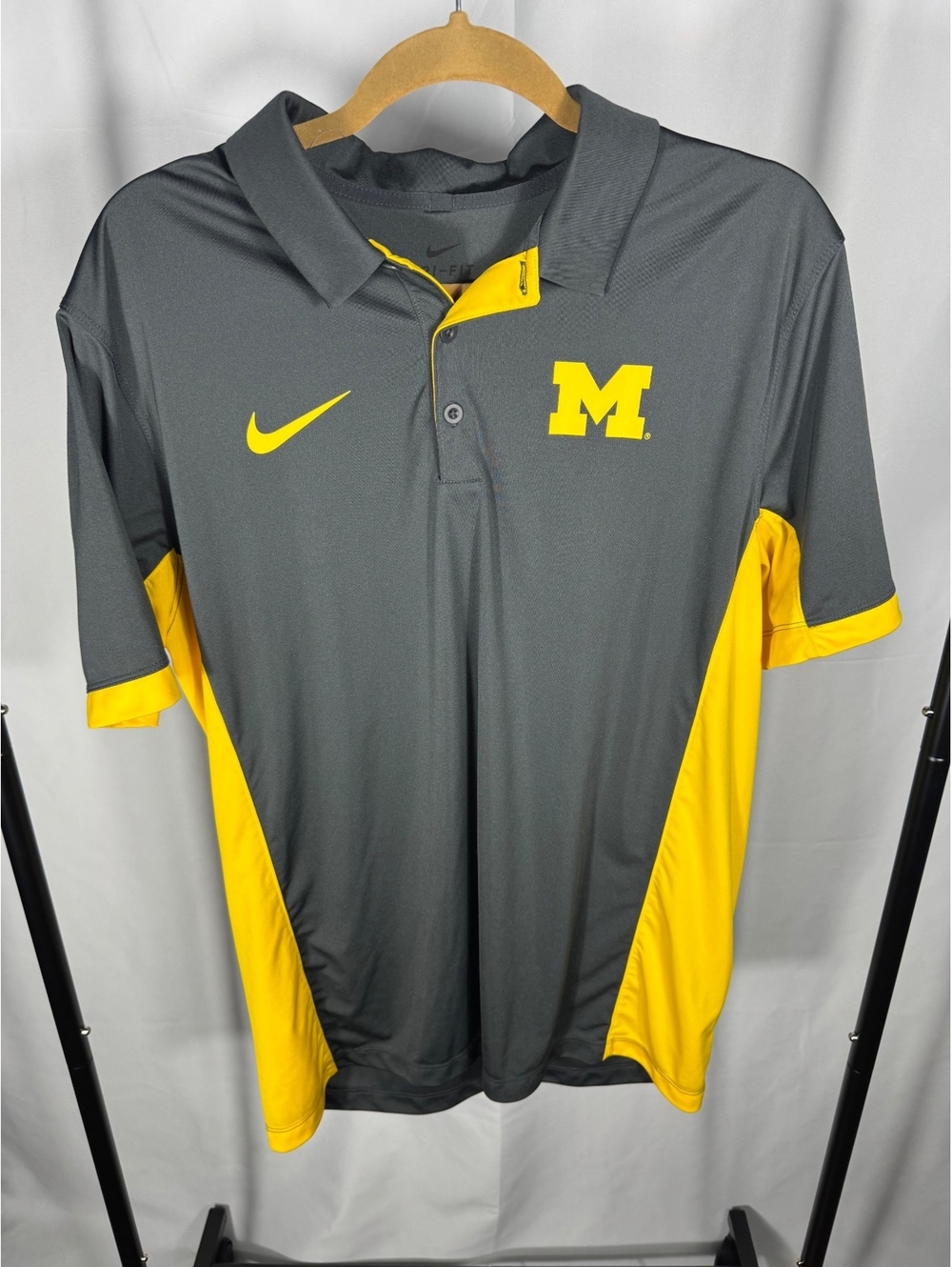 Nike Michigan Wolverines Dri-FIT Polo Shirt Gray Yellow Size Large